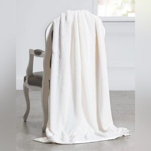 Giraffe at home blanket-44x59 inches